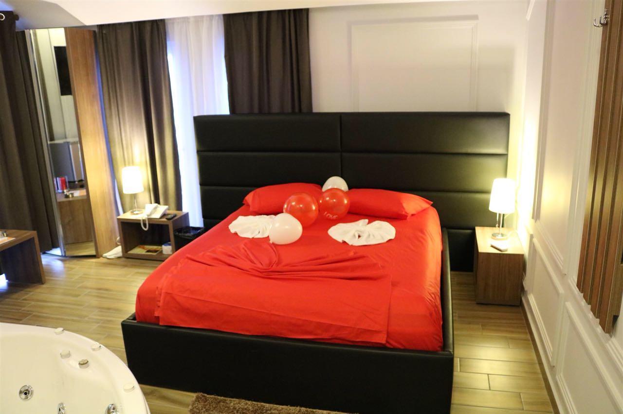 Golden Hotel